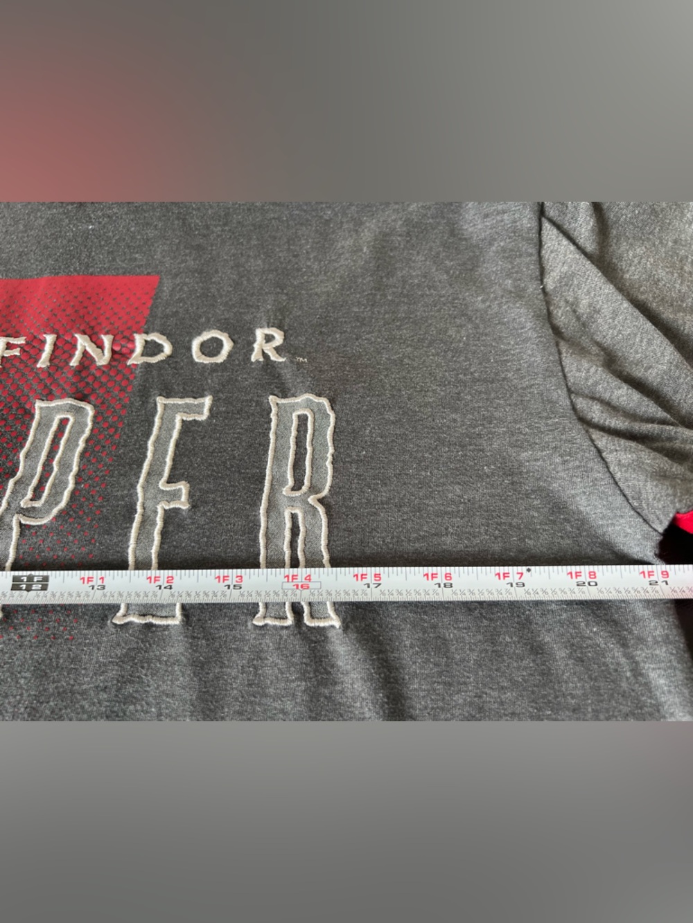 Gryffindor Keeper Short Sleeve Tee - Dark Gray & Red- Men’s Large - Picture 7 of 8